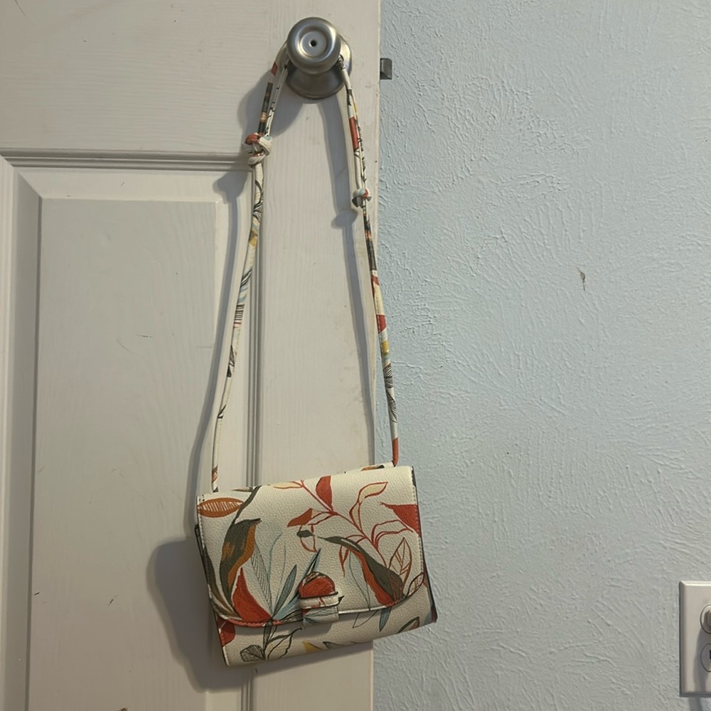 Target floral purse